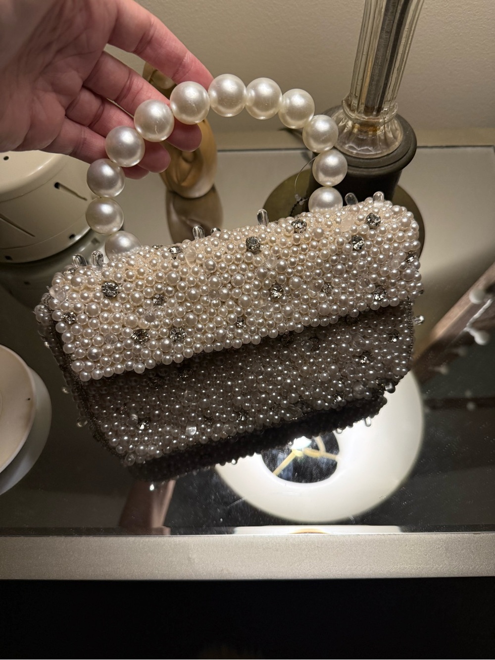 Fiona Beaded Bag: Pearl-Strap Embellished Edition - Picture 4 of 12